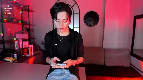 Angell Dust online show from November 2, 3:55 am