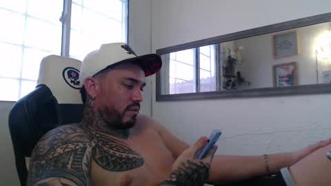 Snapshot of angellatino0 chatting on December 7, 8:27 pm angellatino0 online show from December 7, 8:27 pm