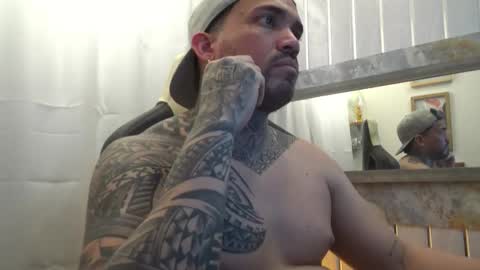 Snapshot of angellatino0 chatting on October 14, 4:30 am angellatino0 online show from October 14, 4:30 am