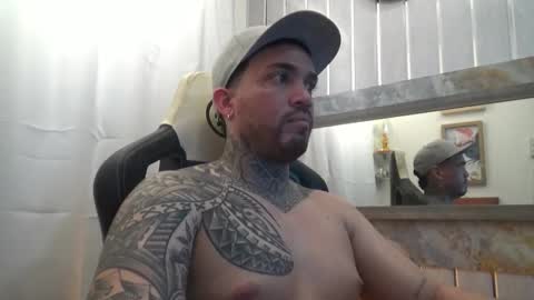 Snapshot of angellatino0 chatting on October 13, 4:29 am angellatino0 online show from October 13, 4:29 am