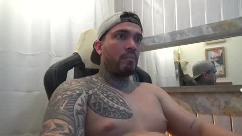 Snapshot of angellatino0 chatting on October 21, 7:55 am angellatino0 online show from October 21, 7:55 am