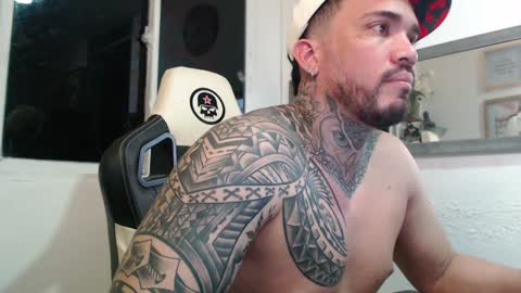 Snapshot of angellatino0 chatting on December 7, 7:49 am angellatino0 online show from December 7, 7:49 am