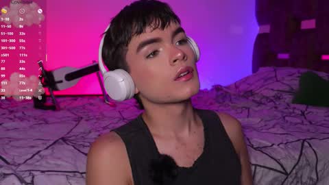 Angelo I work from home this is my room  online show from October 18, 9:36 am