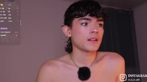 Angelo I work from home this is my room  online show from April 28, 3:22 am