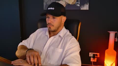 Snapshot of angeloeric chatting on September 24, 10:57 am BlackWolf online show from September 24, 10:57 am