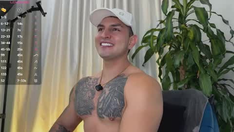 Angelo Ferro online show from May 2, 5:43 am