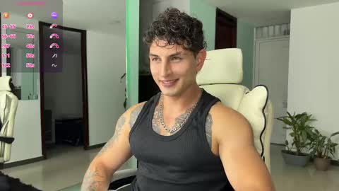 Snapshot of angeloferro1 chatting on February 14, 10:26 pm Angelo Ferro online show from February 14, 10:26 pm
