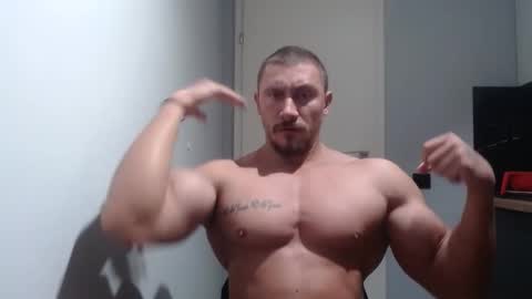 Snapshot of angelofit chatting on October 5, 5:39 pm ------- SEX SHOW WITH GUYS AND GIRLS MUSCLE SHOW online show from October 5, 5:39 pm