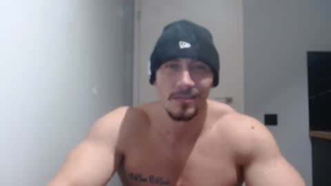  ------- SEX SHOW WITH GUYS AND GIRLS  MUSCLE SHOW online show from February 10, 6:56 pm