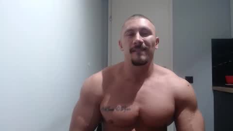Snapshot of angelofit chatting on October 7, 6:45 pm ------- SEX SHOW WITH GUYS AND GIRLS MUSCLE SHOW online show from October 7, 6:45 pm