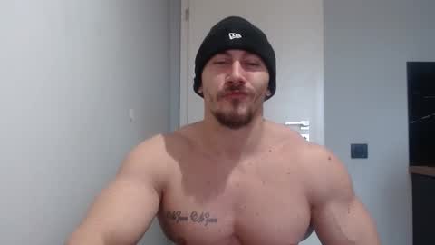  ------- SEX SHOW WITH GUYS AND GIRLS  MUSCLE SHOW online show from January 25, 10:29 am