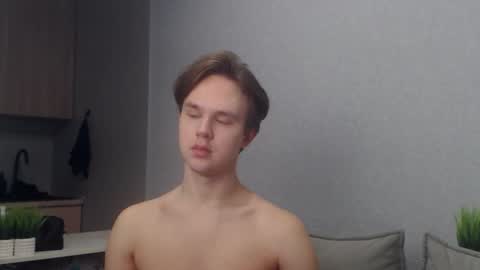 Angel online show from February 6, 9:17 am