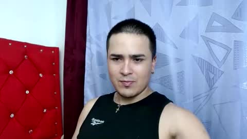 Snapshot of angels_0001 chatting on January 16, 10:10 am angels_0001 online show from January 16, 10:10 am