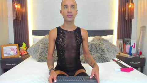  Anghel Stone  online show from June 17, 1:18 am