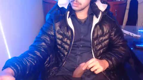 anjonoturno01 online show from October 6, 3:11 am