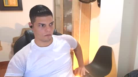 Anndy Hardy online show from October 25, 11:06 pm