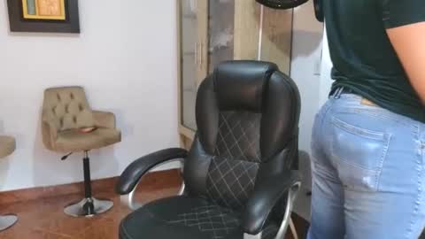 Anndy Hardy online show from November 4, 9:27 pm