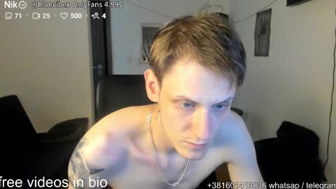 Snapshot of annonimsick chatting on September 23, 6:51 pm online show from September 23, 6:51 pm