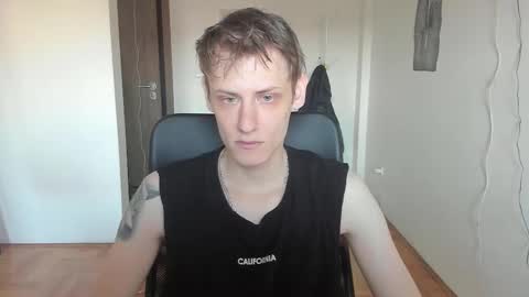    online show from December 22, 1:52 pm