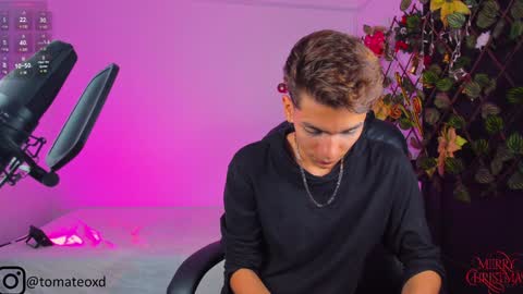 Snapshot of another_teo chatting on December 23, 1:51 am Jordan Mateo online show from December 23, 1:51 am