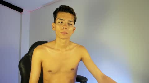 Snapshot of another_teo chatting on December 31, 4:06 am Jordan Mateo online show from December 31, 4:06 am