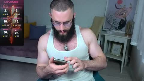 Ant online show from May 6, 7:47 pm