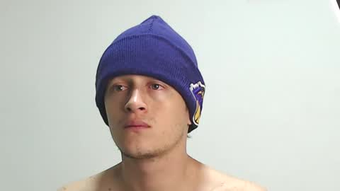 leon online show from February 1, 5:49 am