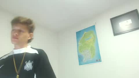 leon online show from March 2, 1:58 am