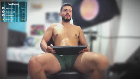 Snapshot of anthonydaddi chatting on December 16, 12:59 am Anthony J. Blake online show from December 16, 12:59 am