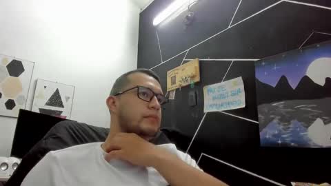 anthonysnow1 online show from January 5, 4:04 am