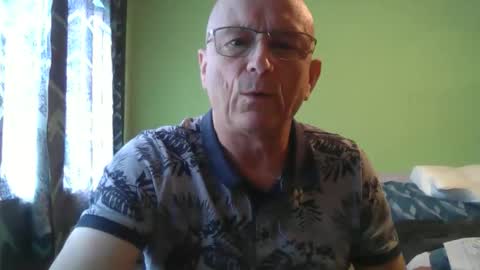 Snapshot of antmatt2025 chatting on September 15, 11:11 am antmatt2025 online show from September 15, 11:11 am