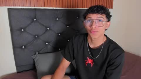 Antonio online show from December 21, 1:08 pm