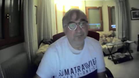 Snapshot of antonio2605 chatting on December 3, 7:00 pm Antonio online show from December 3, 7:00 pm