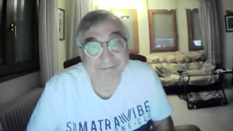 Snapshot of antonio2605 chatting on February 28, 6:52 pm Antonio online show from February 28, 6:52 pm