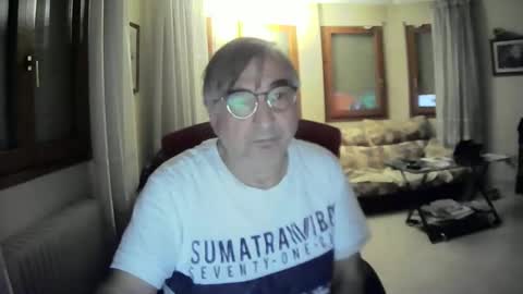 Snapshot of antonio2605 chatting on December 7, 11:34 pm Antonio online show from December 7, 11:34 pm