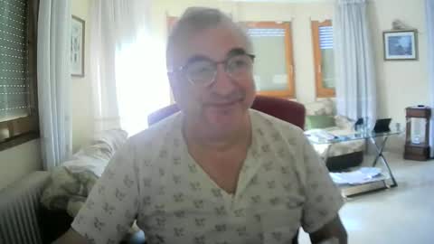 Snapshot of antonio2605 chatting on September 12, 8:47 am Antonio online show from September 12, 8:47 am