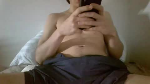 Snapshot of antonio_ricci chatting on February 18, 5:31 am antonio_ricci online show from February 18, 5:31 am