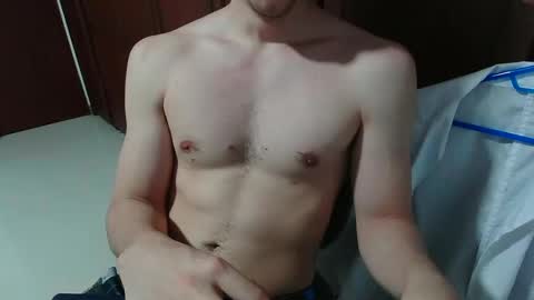 Snapshot of antonio_ricci chatting on September 20, 4:01 am antonio_ricci online show from September 20, 4:01 am