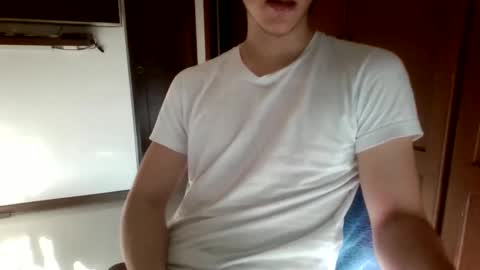 Snapshot of antonio_ricci chatting on January 23, 10:11 pm antonio_ricci online show from January 23, 10:11 pm