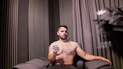 Snapshot of antoniovalentinidiamond chatting on September 20, 7:03 pm HI My name is Antonio online show from September 20, 7:03 pm