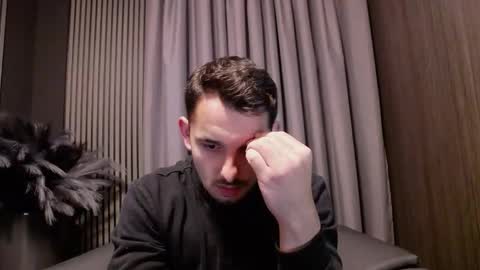 Snapshot of antoniovalentinidiamond chatting on October 14, 6:59 pm HI My name is Antonio online show from October 14, 6:59 pm