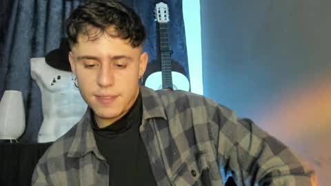 Snapshot of antonnello_ chatting on October 11, 10:36 pm antonnello_ online show from October 11, 10:36 pm