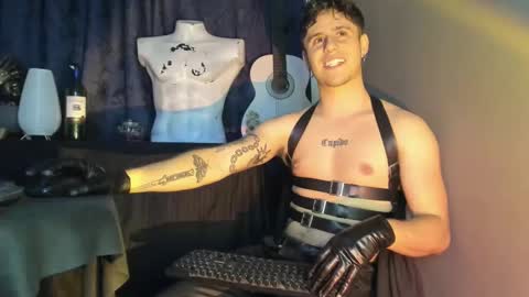 Snapshot of antonnello_ chatting on September 25, 12:53 am antonnello_ online show from September 25, 12:53 am