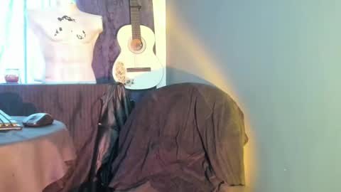 Snapshot of antonnello_ chatting on October 3, 4:34 pm antonnello_ online show from October 3, 4:34 pm