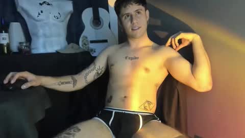 Snapshot of antonnello_ chatting on September 29, 1:48 am antonnello_ online show from September 29, 1:48 am