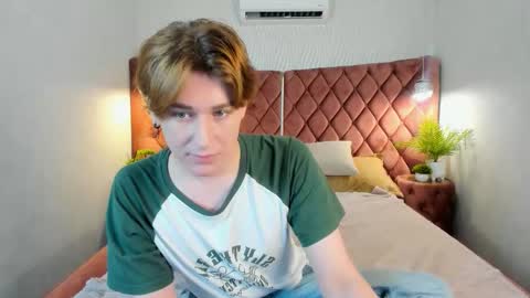 YummyTony online show from November 12, 12:44 pm