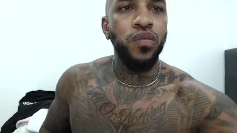 Snapshot of antwanblack11 chatting on December 19, 2:34 am antwanblack11 online show from December 19, 2:34 am