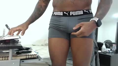 Snapshot of antwanblack11 chatting on October 4, 6:13 pm antwanblack11 online show from October 4, 6:13 pm