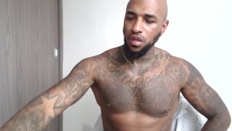 antwanblack11 online show from November 29, 6:21 pm