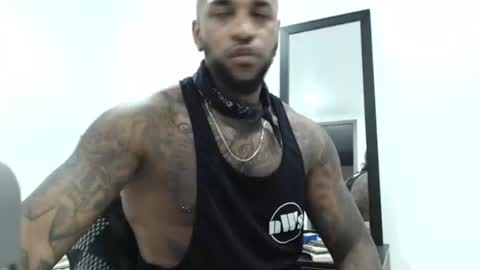 Snapshot of antwanblack11 chatting on January 7, 8:31 pm antwanblack11 online show from January 7, 8:31 pm